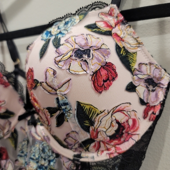 Victoria's Secret Very Sexy Push-up Bustier - Sz 34C US - Picture 4 of 10